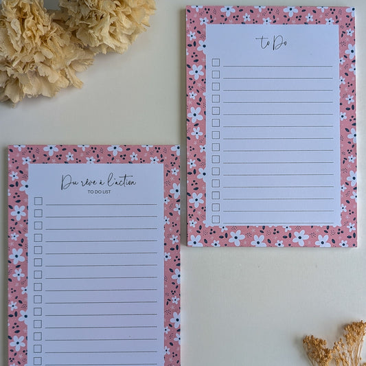 To-Do Liste A5 - Petites fleurs blanches - Fond bleu, rose ou violet