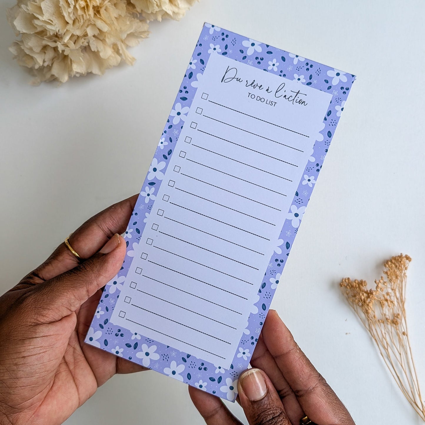 To-Do Liste 10x21 cm - Petites fleurs blanches - Fond bleu, rose ou violet