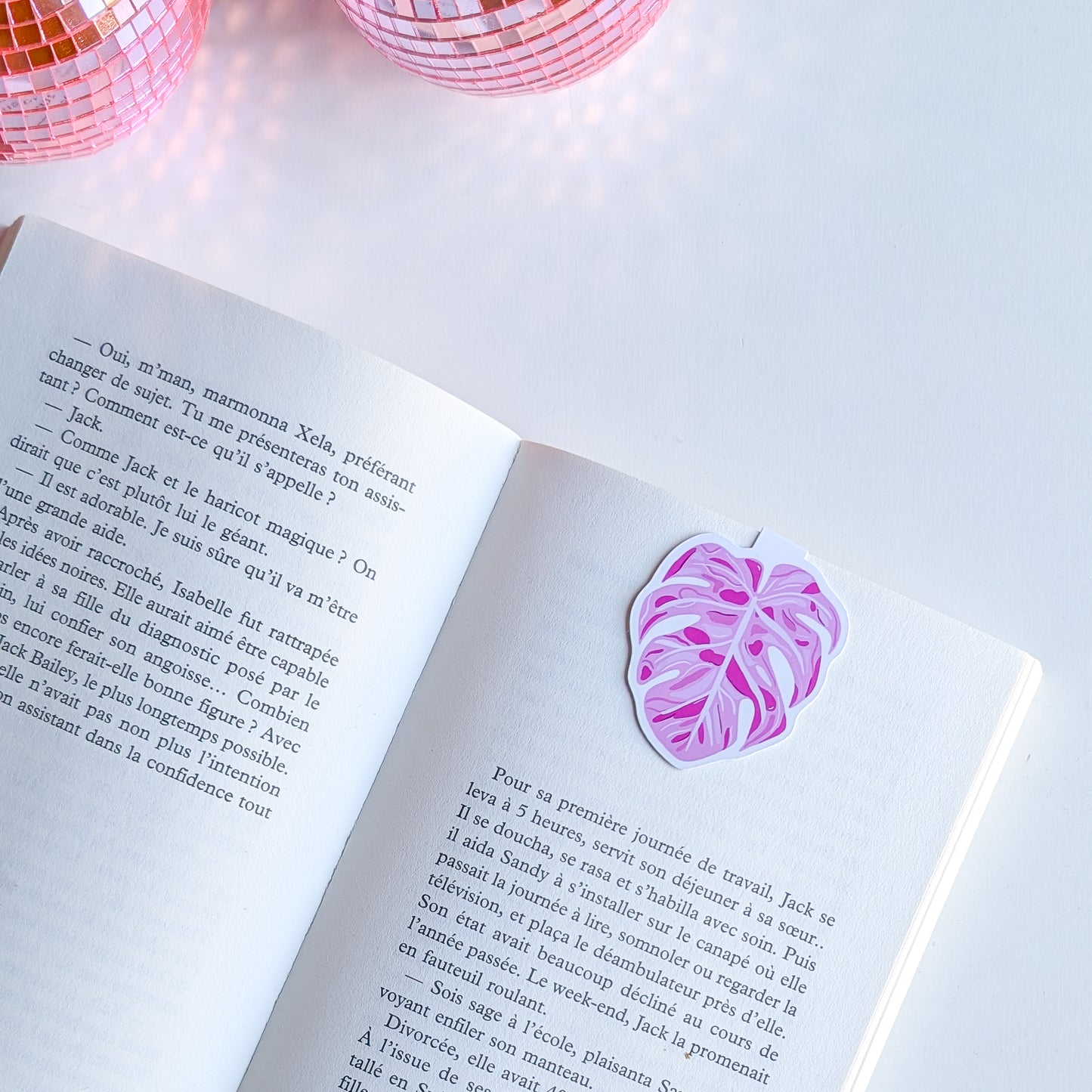 Marque-Page Magnétique – Feuille de monstera rose