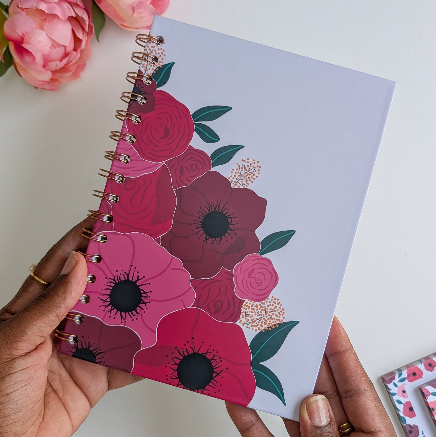 Carnet A5 - Reliure à Spirale - Gros bouquet d'Anémones et de Roses
