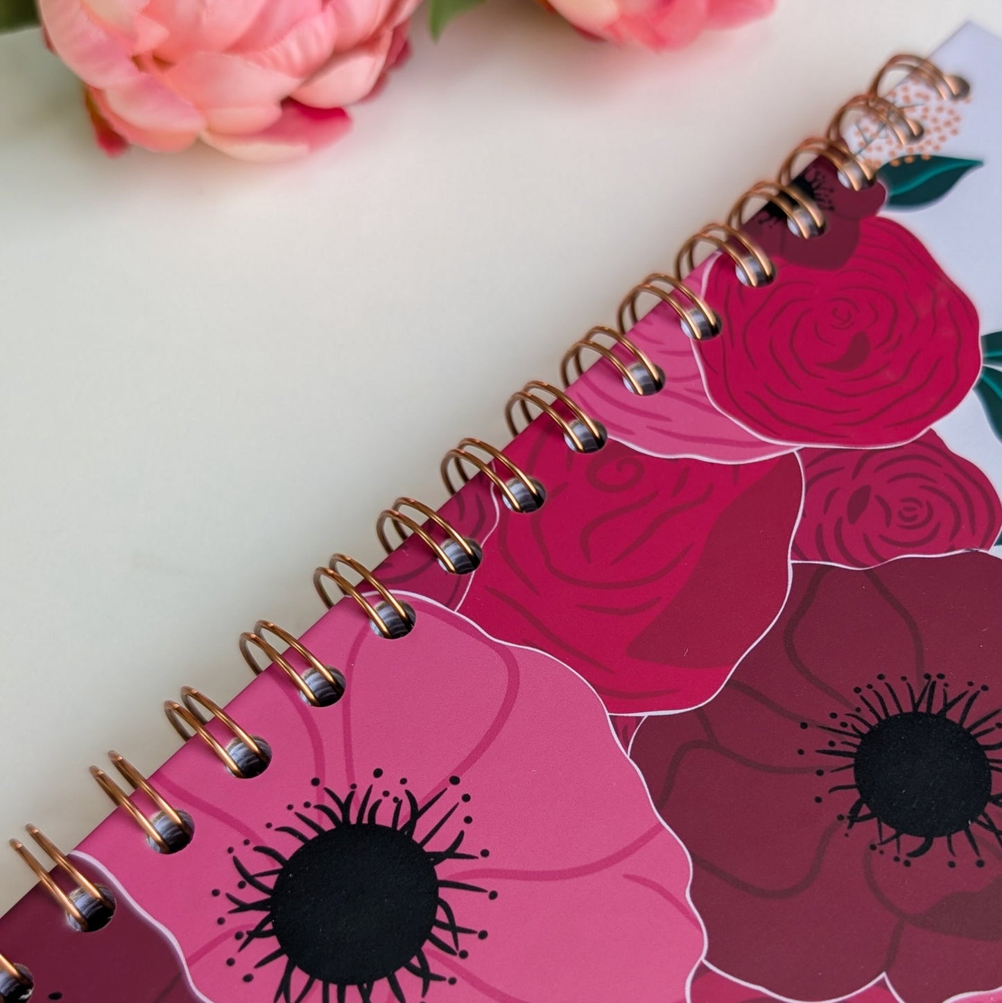 Carnet A5 - Reliure à Spirale - Gros bouquet d'Anémones et de Roses