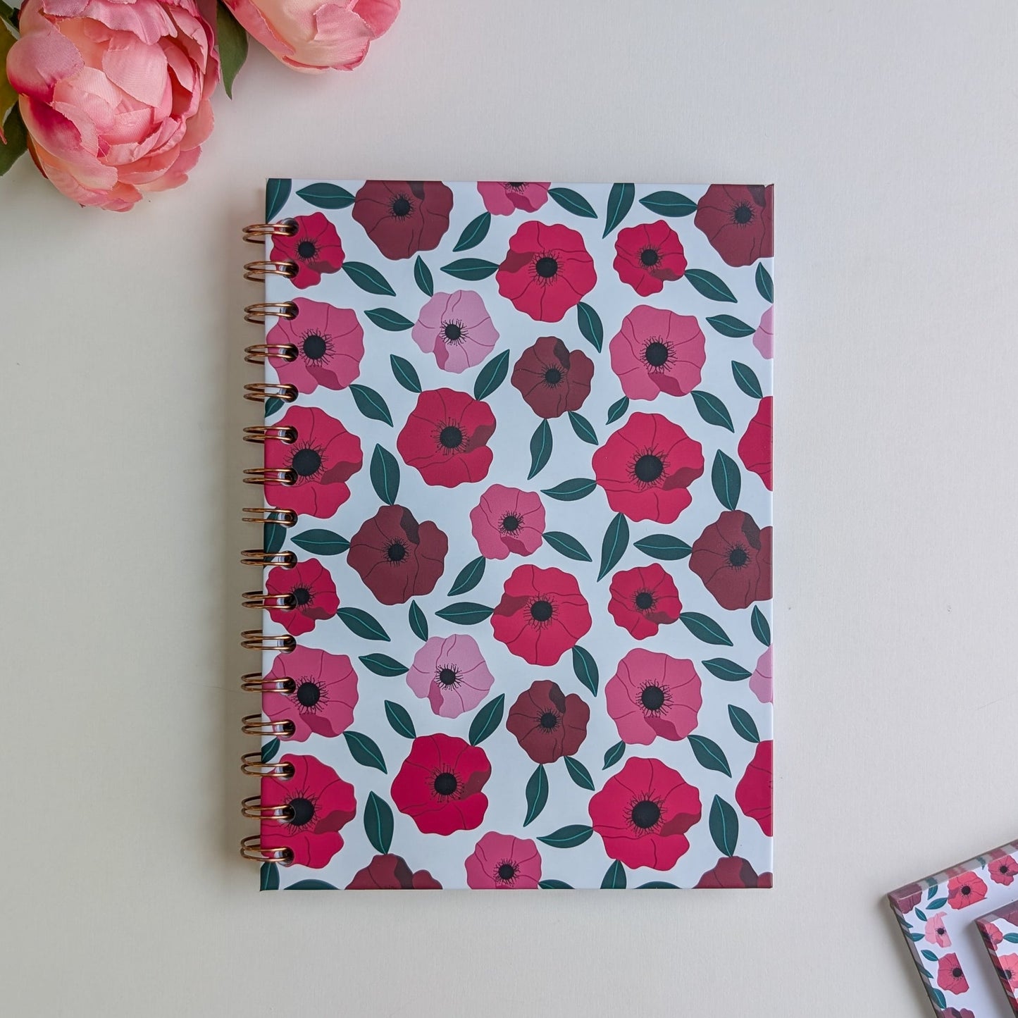 Carnet A5 - Reliure à spirale - Anémones roses et rouges