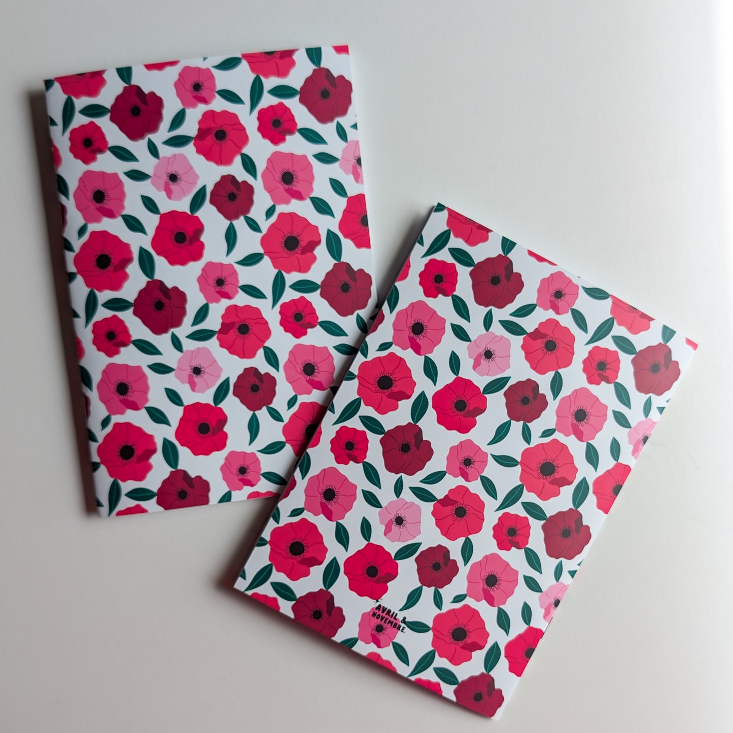Carnet A5 - Reliure agrafée - Anémones roses et rouges