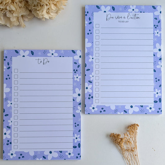 To-Do Liste A5 - Petites fleurs blanches - Fond bleu, rose ou violet
