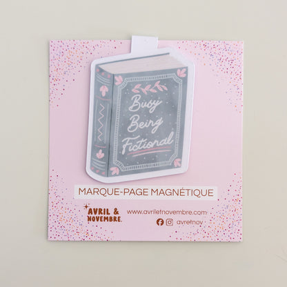 Marque-Page Magnétique – Busy being fictional