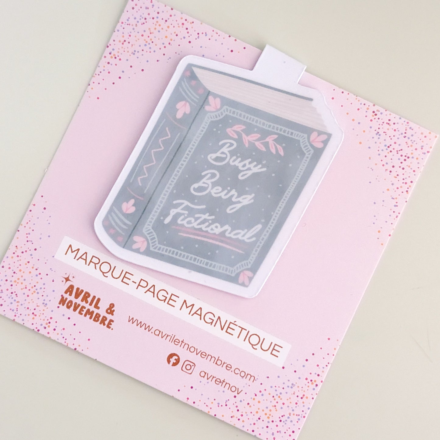 Marque-Page Magnétique – Busy being fictional