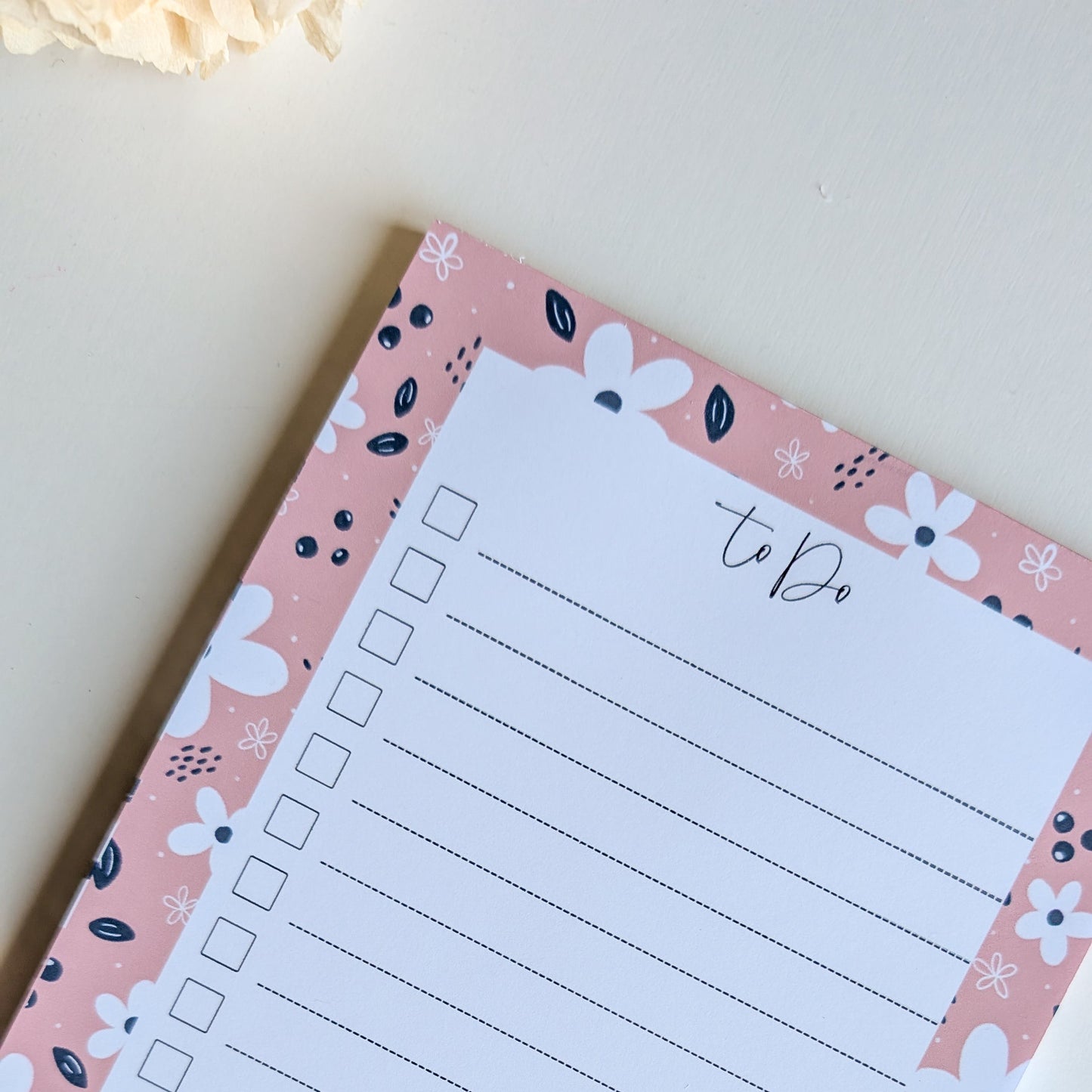 To-Do List A5 - Petites fleurs blanches - Rose