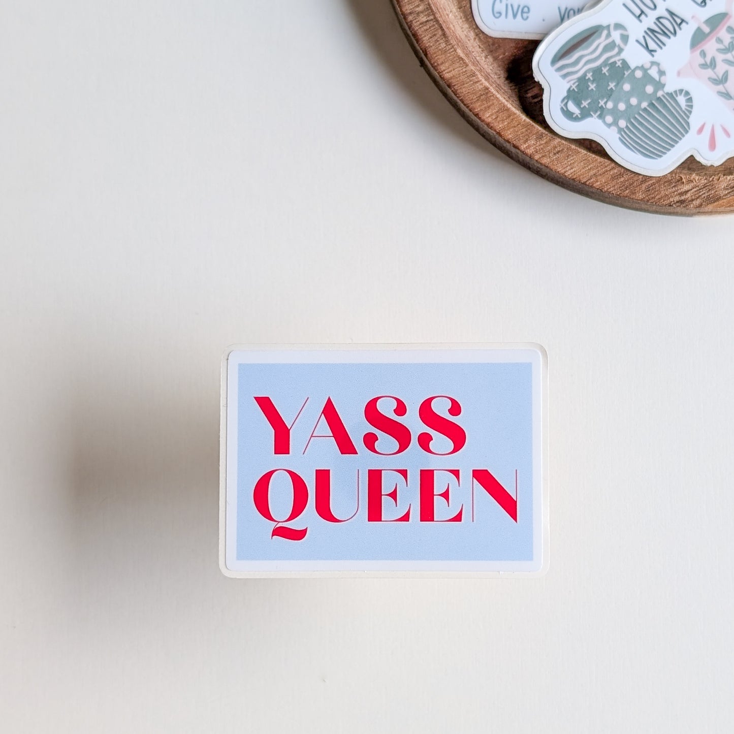 Sticker – Yass Queen